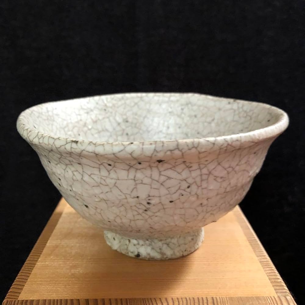 【茶道具】信楽茶碗 茶道具 抹茶茶碗（まっちゃちゃわん） 古信楽 焼しめ 茶碗